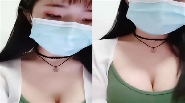 嫩学生妹下海兼职 萌妹收费直播大秀 极品鲍鱼任操